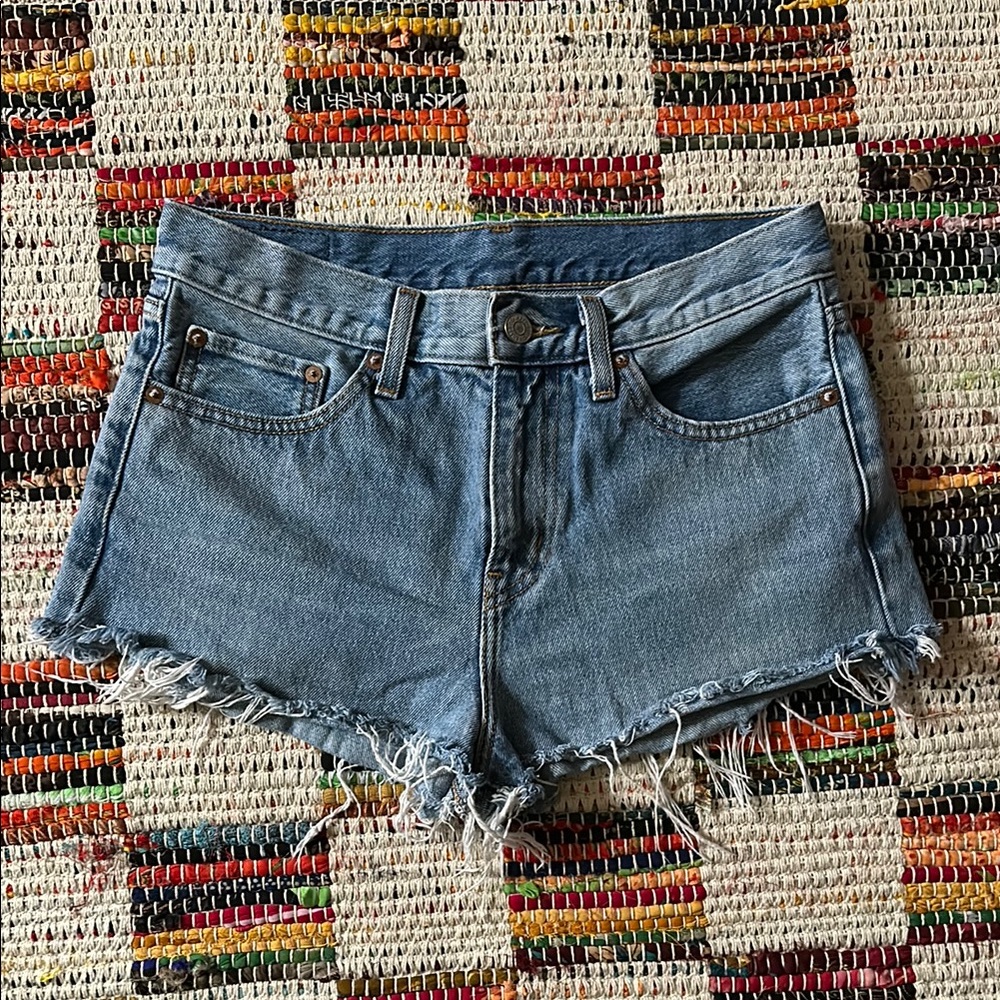 Levi jean shorts